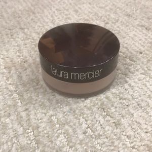 Laura mercier illuminating powder